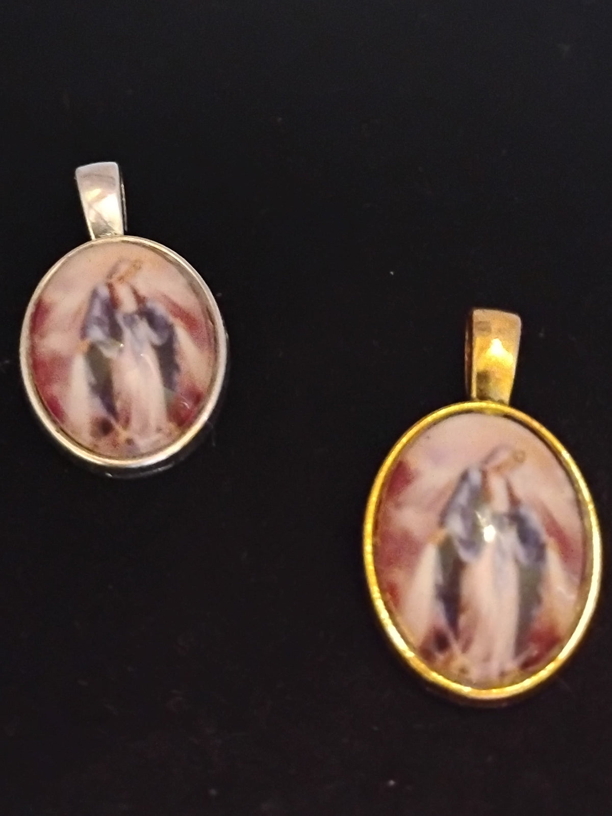 Our Lady of Grace Pendant